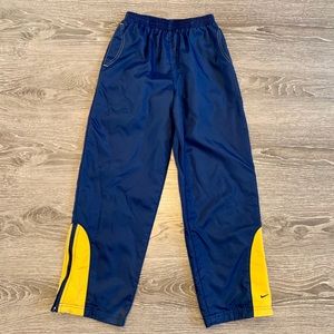 Nike track pants lined zips at legs blue M 10-12